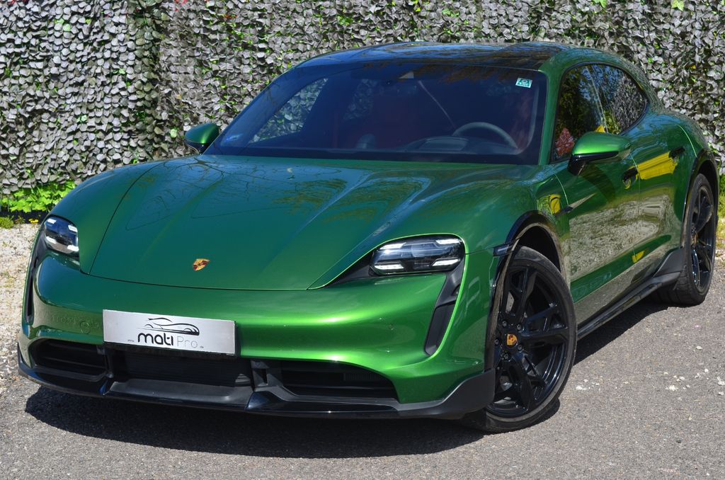Porsche Taycan 2022