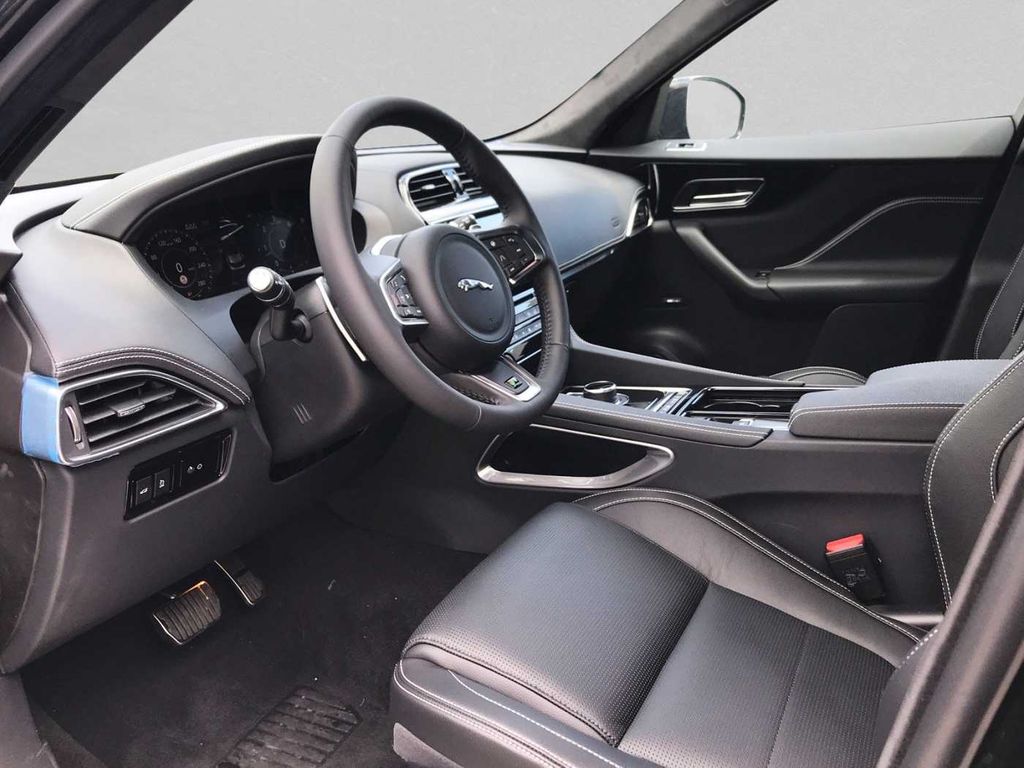 Jaguar F-Pace 2020