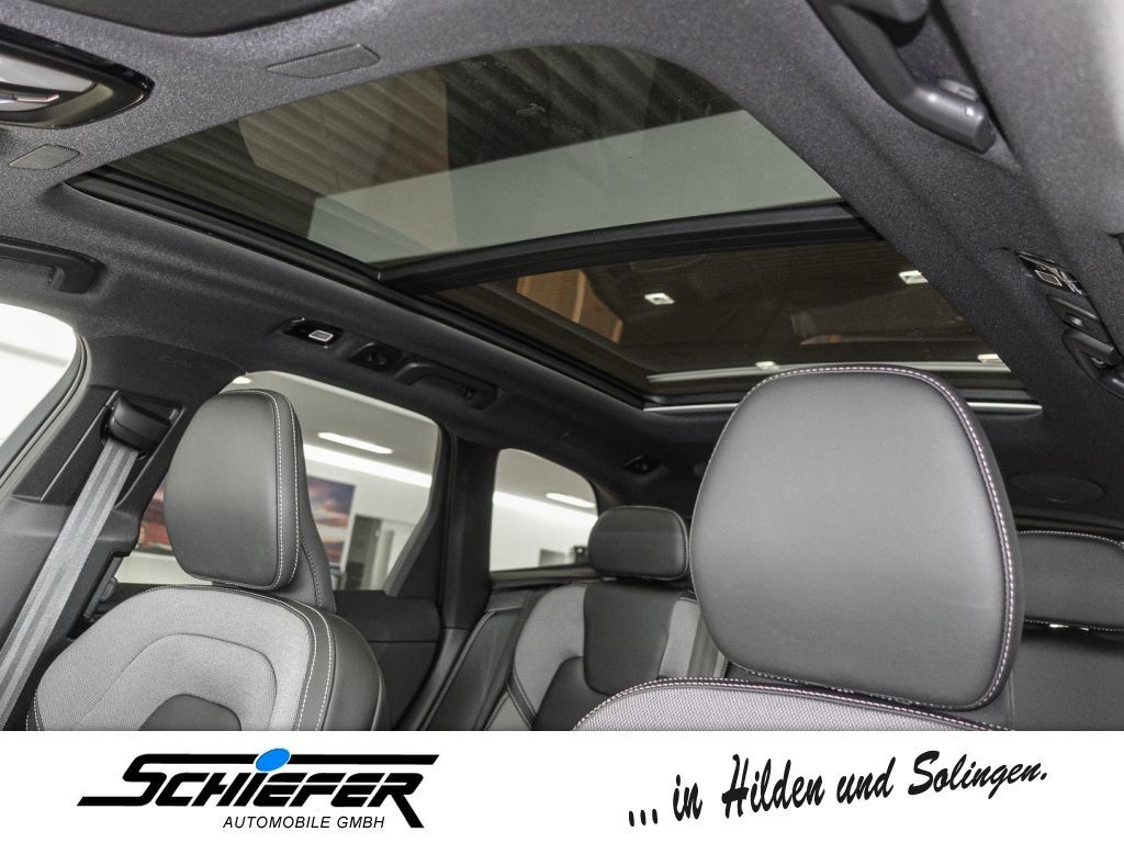 Volvo XC60 2025