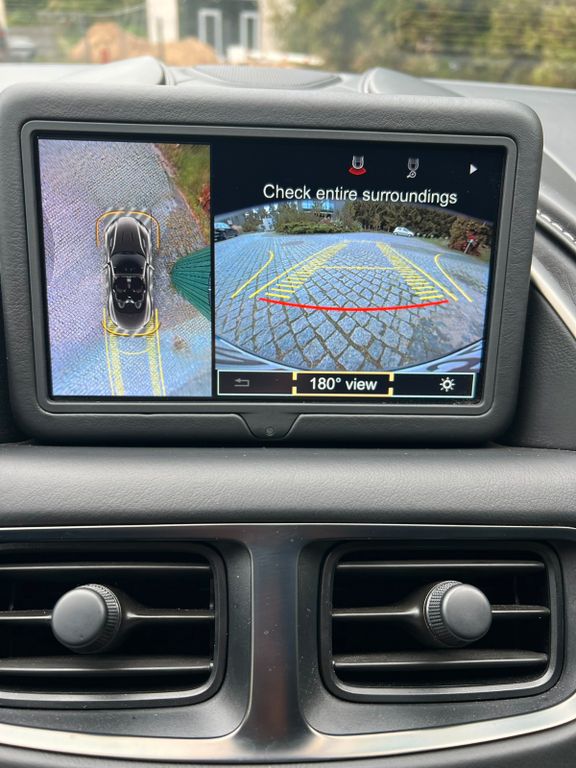 Aston Martin DB11 2020