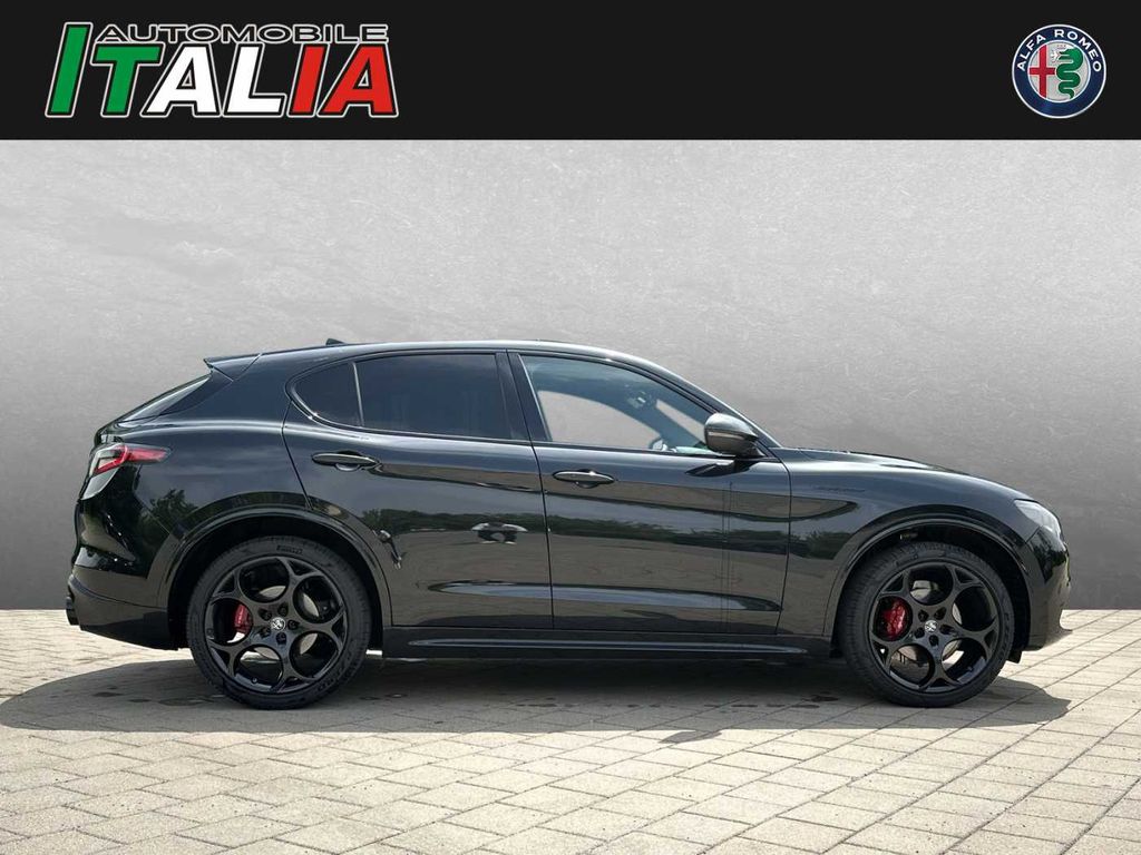 Alfa Romeo Stelvio 2023