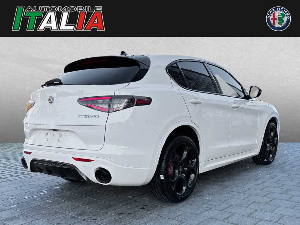 Alfa Romeo Stelvio 2025