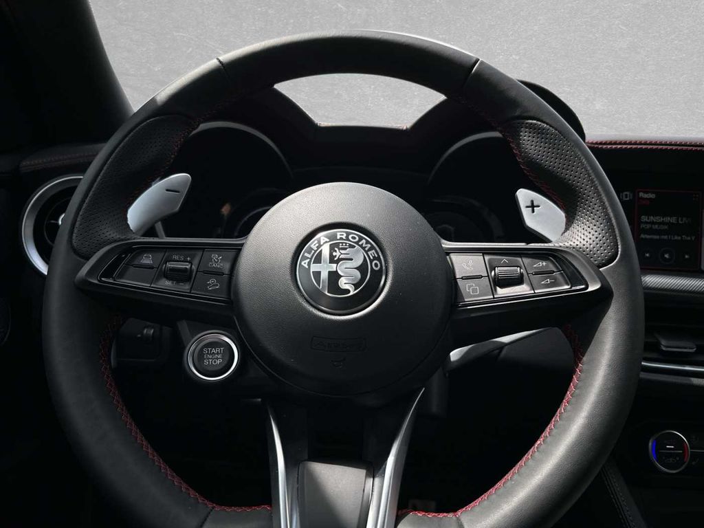 Alfa Romeo Stelvio 2023