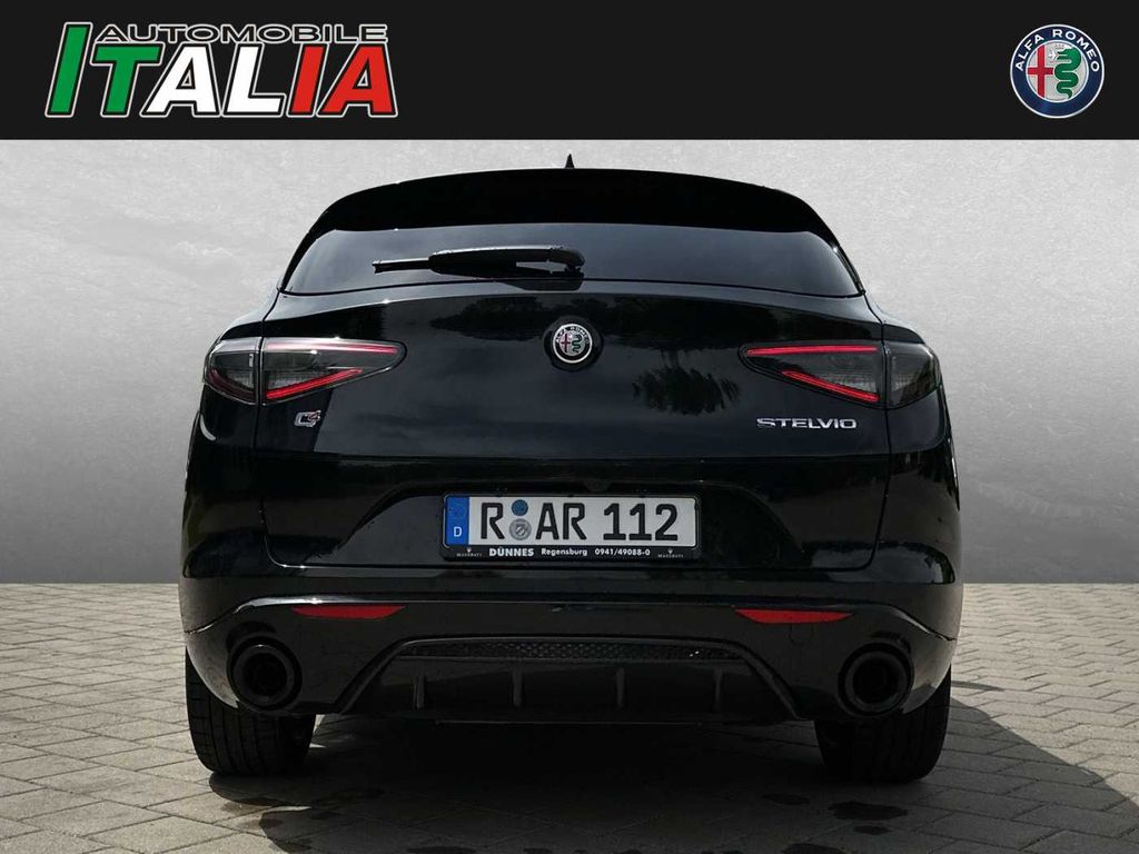 Alfa Romeo Stelvio 2023