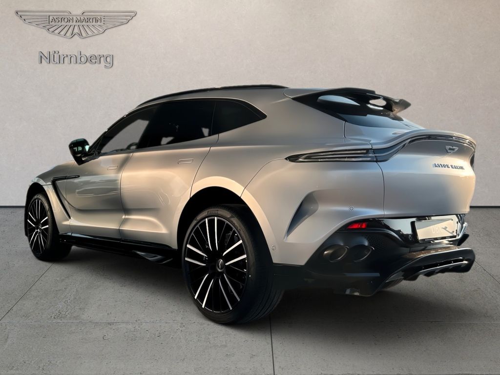 Aston Martin DBX 2025