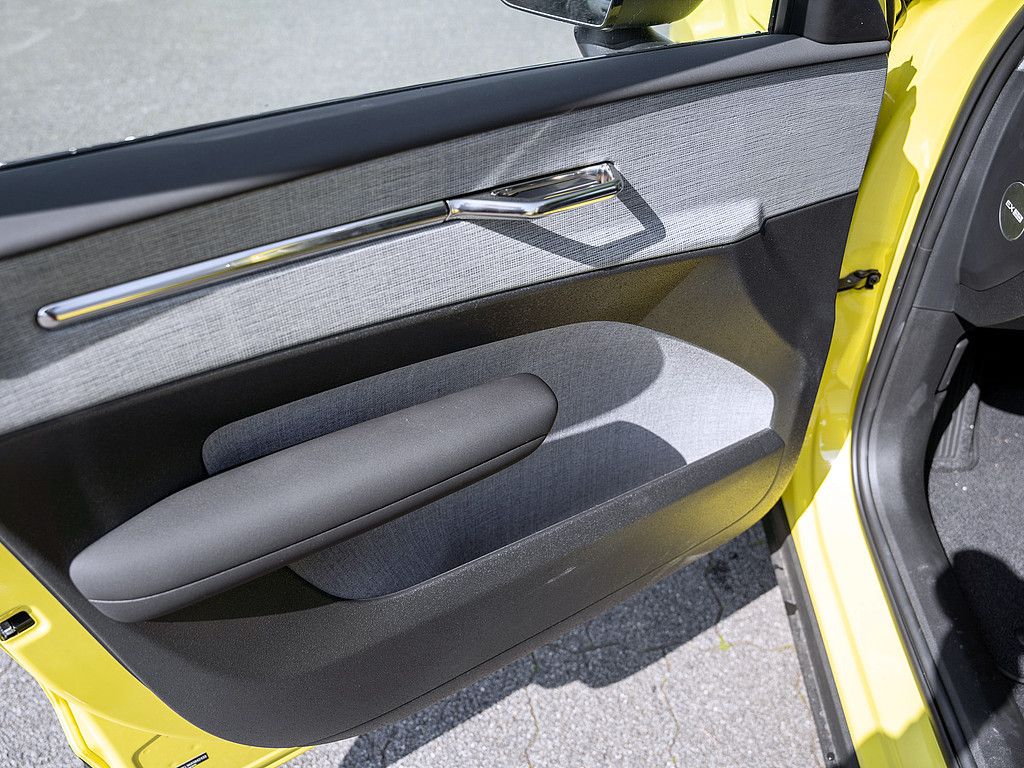 Volvo EX30 2025