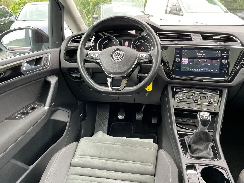 Volkswagen Touran 2019