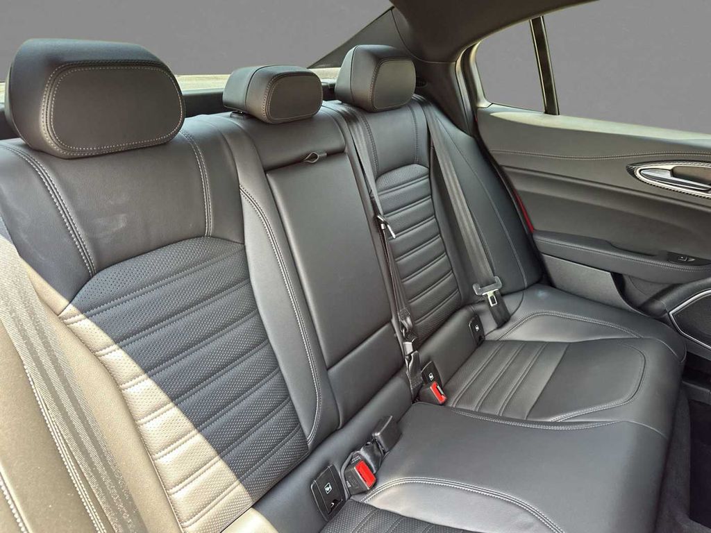 Alfa Romeo Giulia 2022