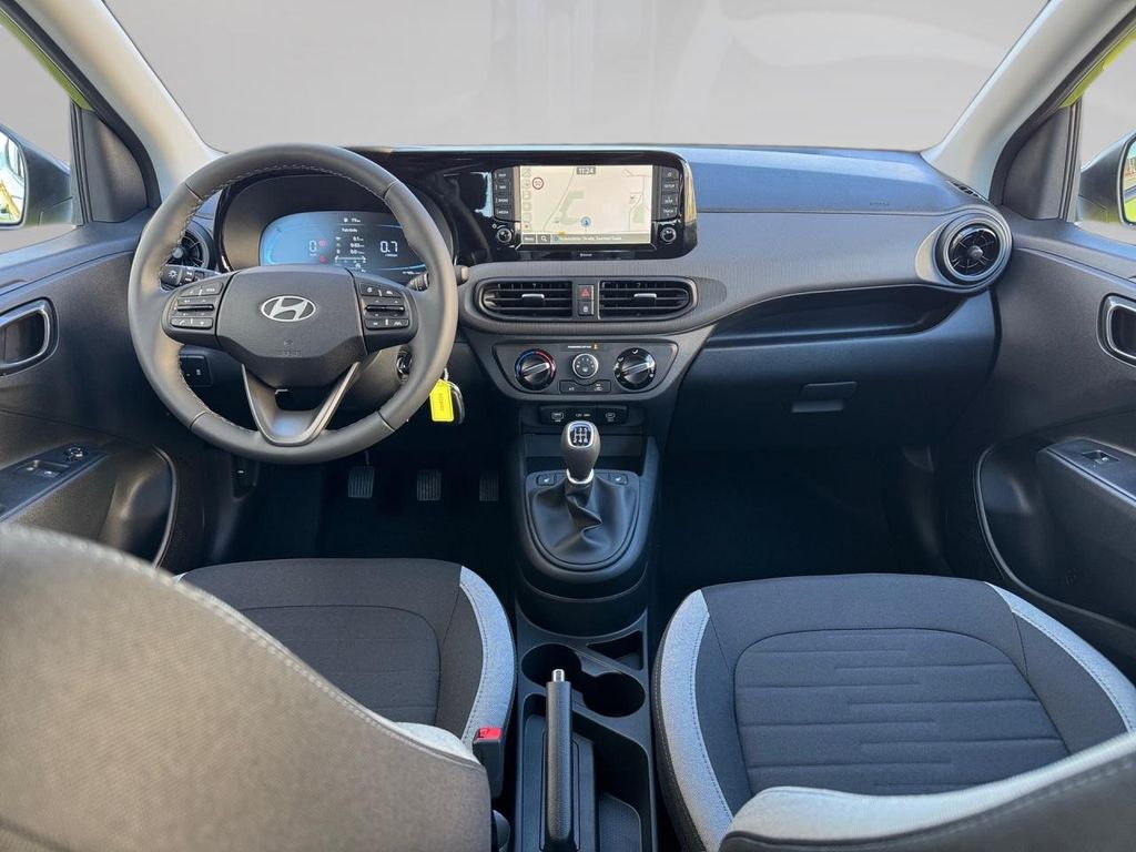 Hyundai i10 2025