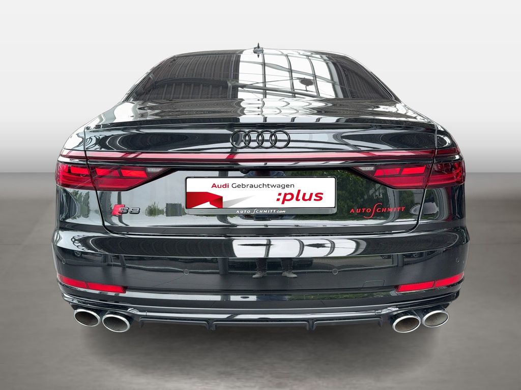 Audi S8 2023