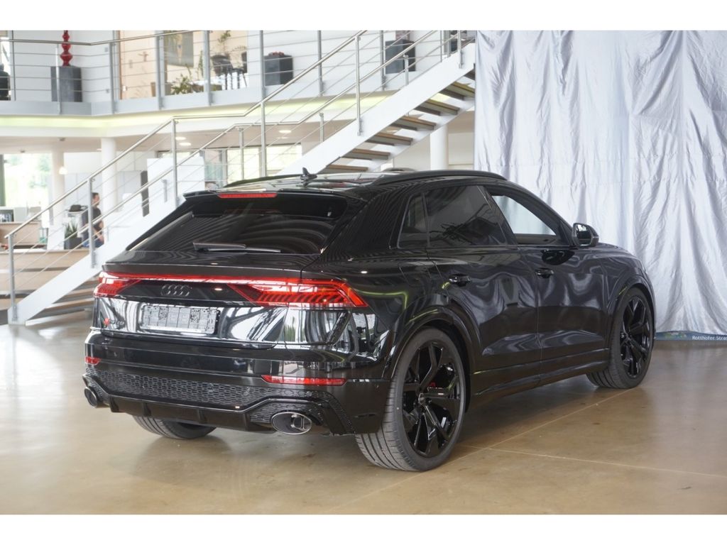 Audi RSQ8 2023