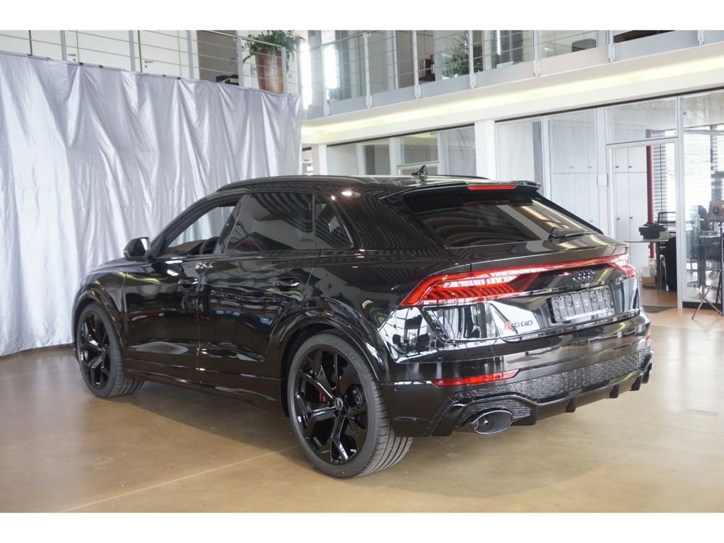 Audi RSQ8 2023