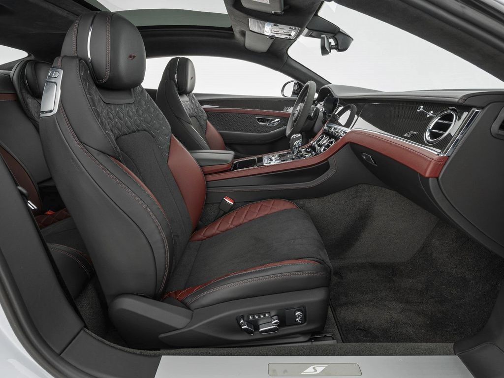Bentley Continental GT 2024