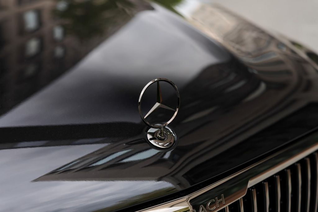 Mercedes-Benz GLS 600