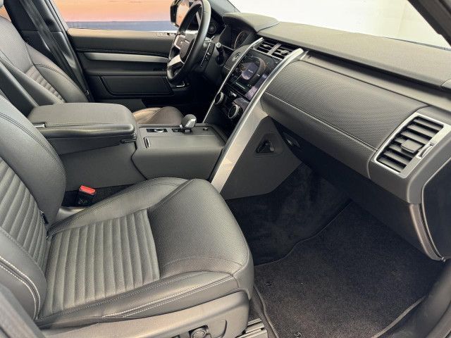 Land Rover Discovery 2022