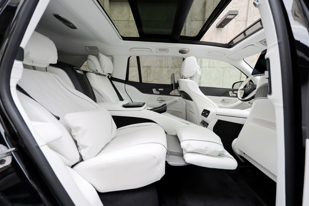 Mercedes-Benz GLS 600