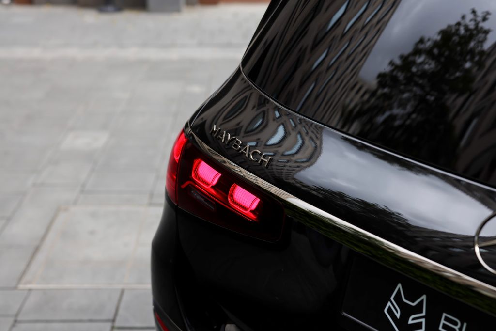 Mercedes-Benz GLS 600