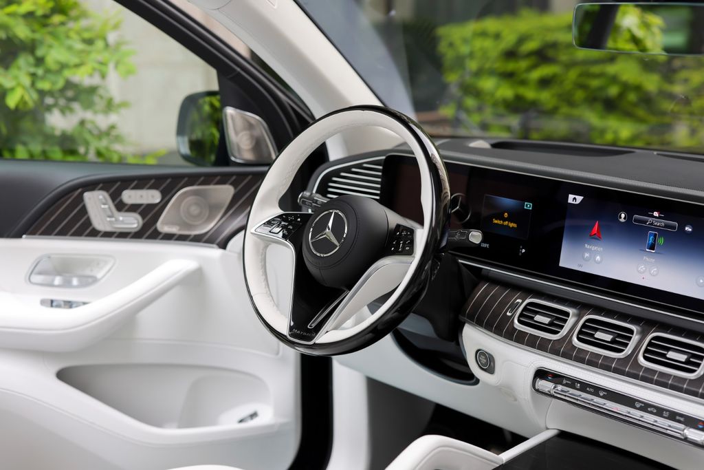 Mercedes-Benz GLS 600