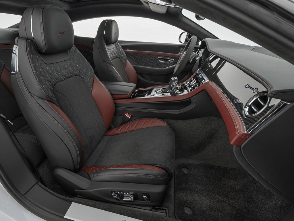 Bentley Continental GT 2024