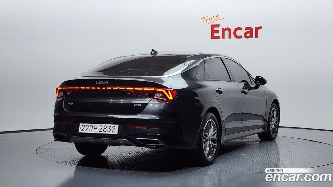 Kia K5 2023