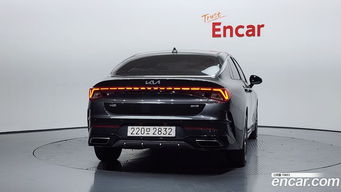 Kia K5 2023