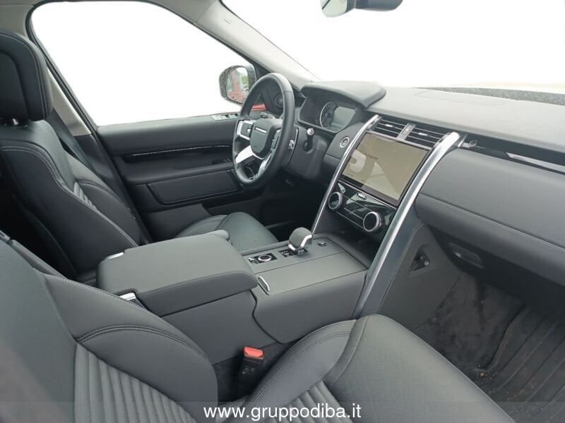 Land Rover Discovery 2022