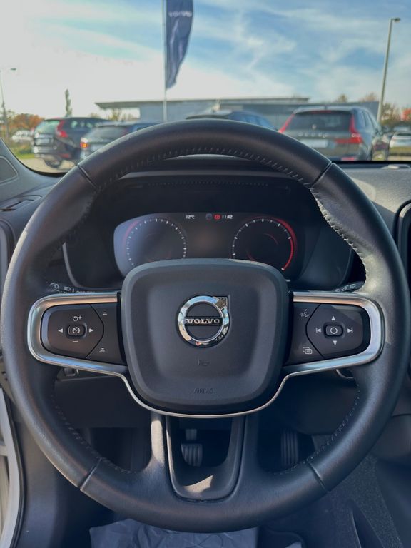 Volvo XC40 2021