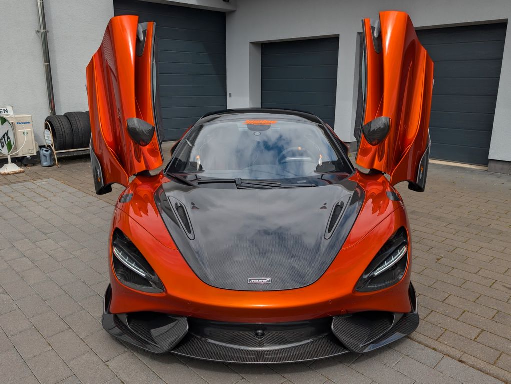 McLaren 765LT 2021