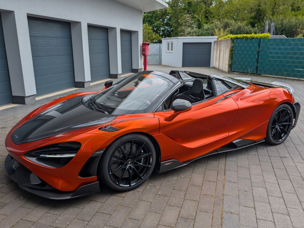 McLaren 765LT 2021