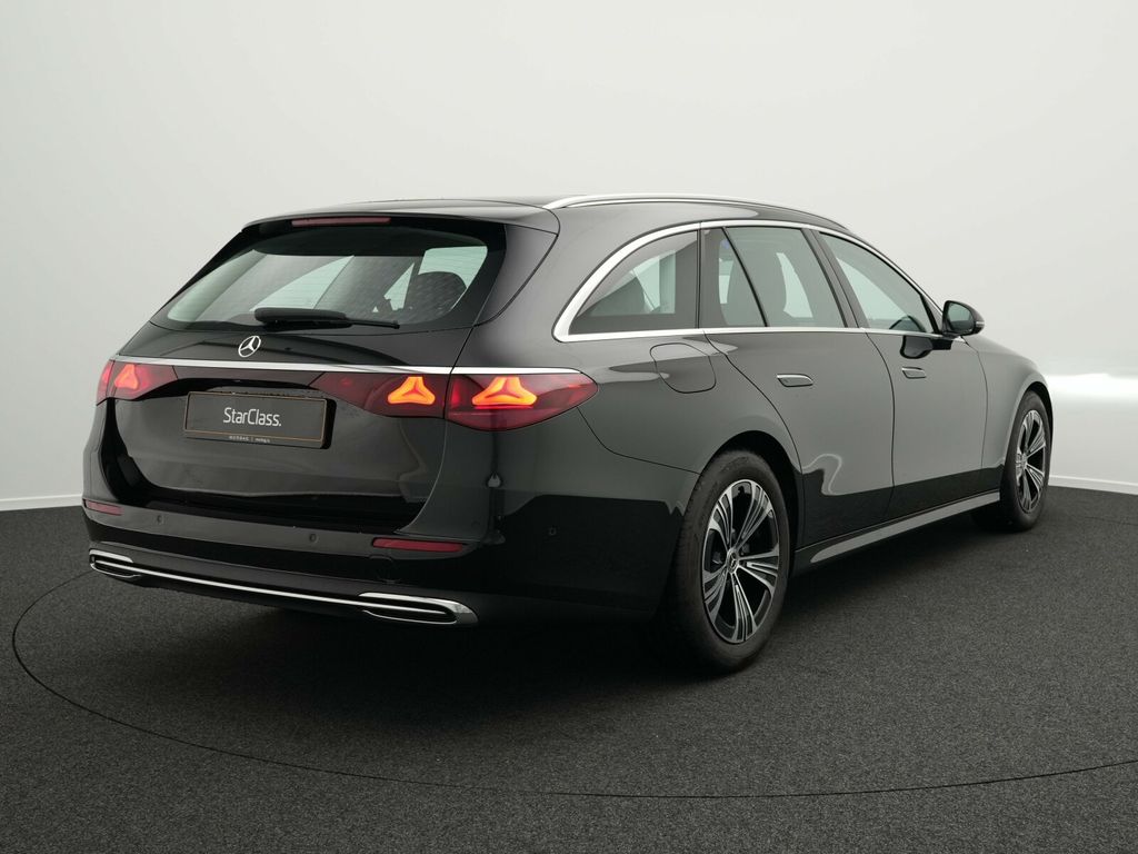 Mercedes-Benz E 220 2023