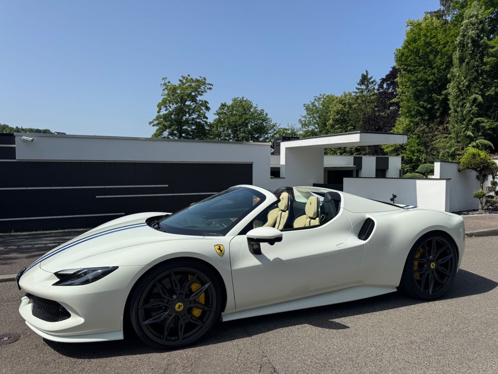 Ferrari 296 GTS 2025
