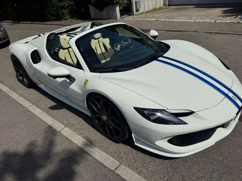 Ferrari 296 GTS 2025