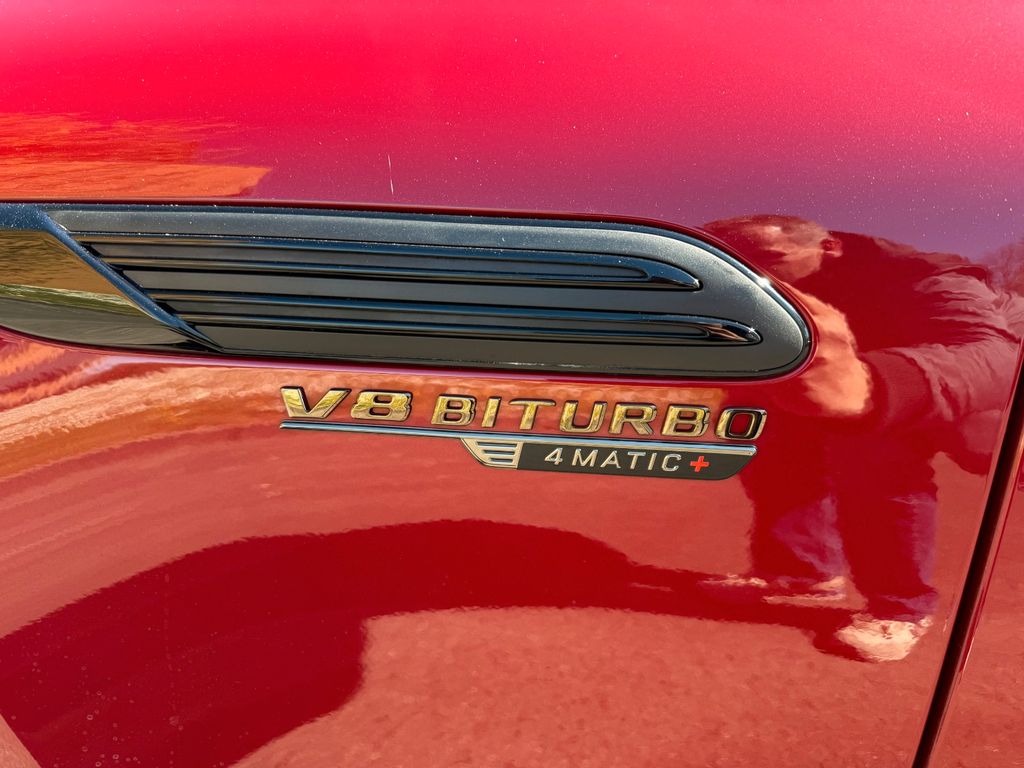 Mercedes-Benz SL 63 AMG 2023