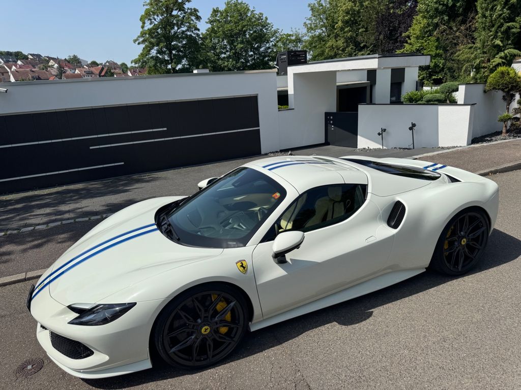 Ferrari 296 GTS 2025