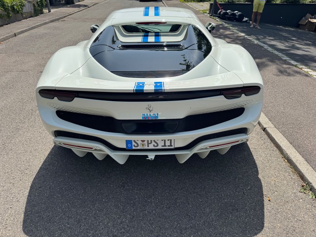 Ferrari 296 GTS 2025