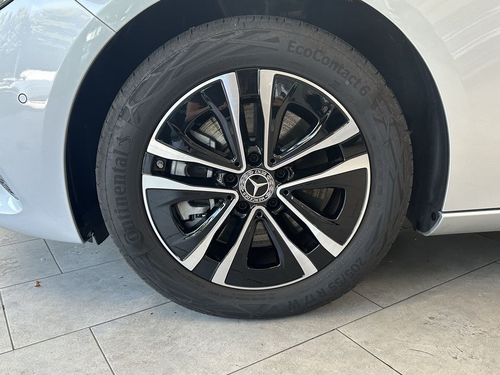Mercedes-Benz B 250 2023