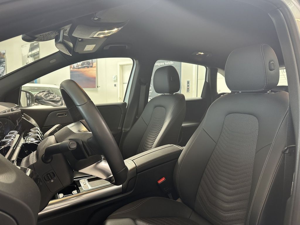 Mercedes-Benz B 250 2023