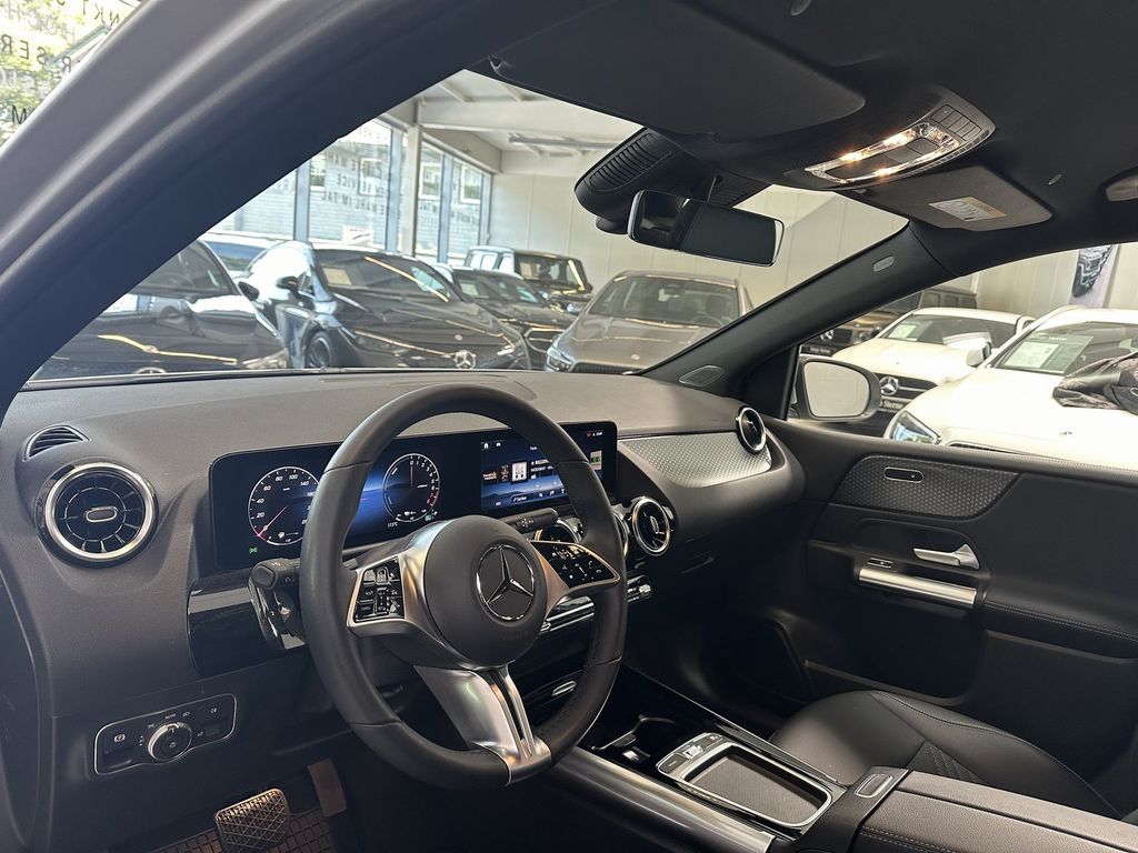 Mercedes-Benz B 250 2023