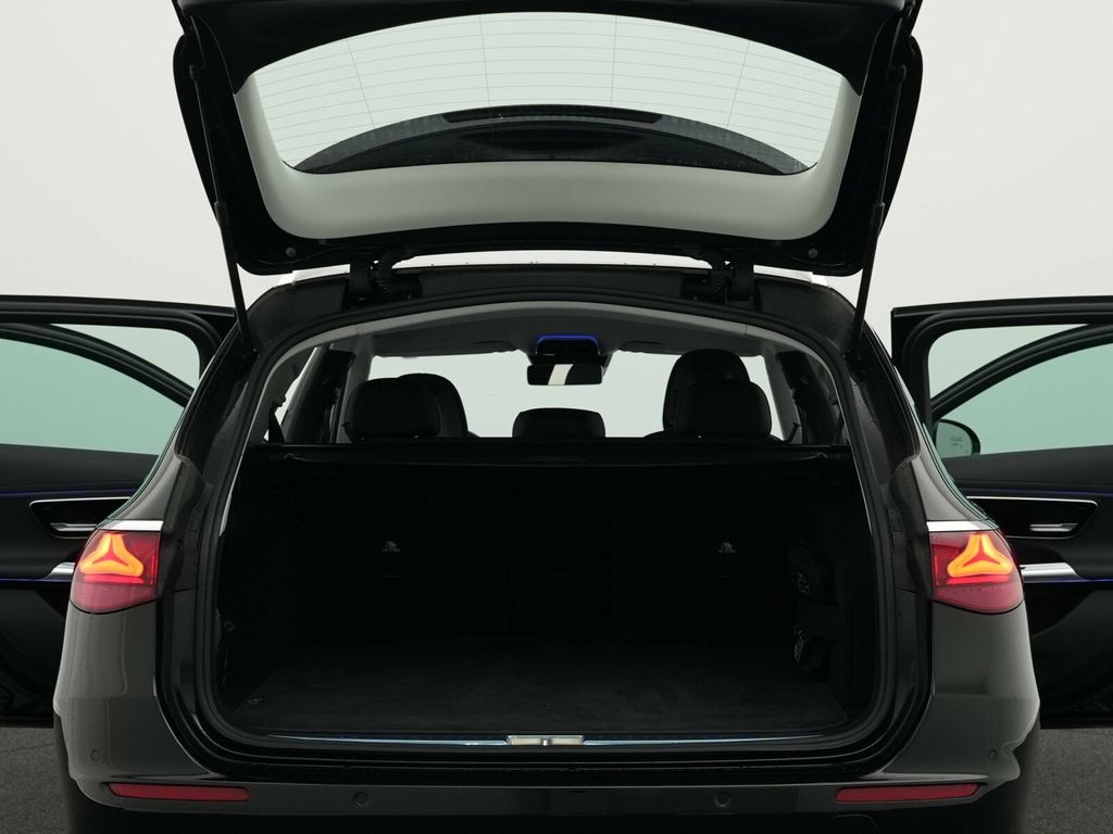 Mercedes-Benz E 220 2023