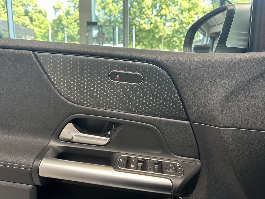 Mercedes-Benz B 250 2023