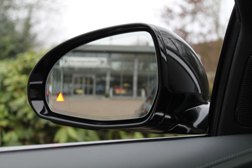 Mercedes-Benz E 300 2024