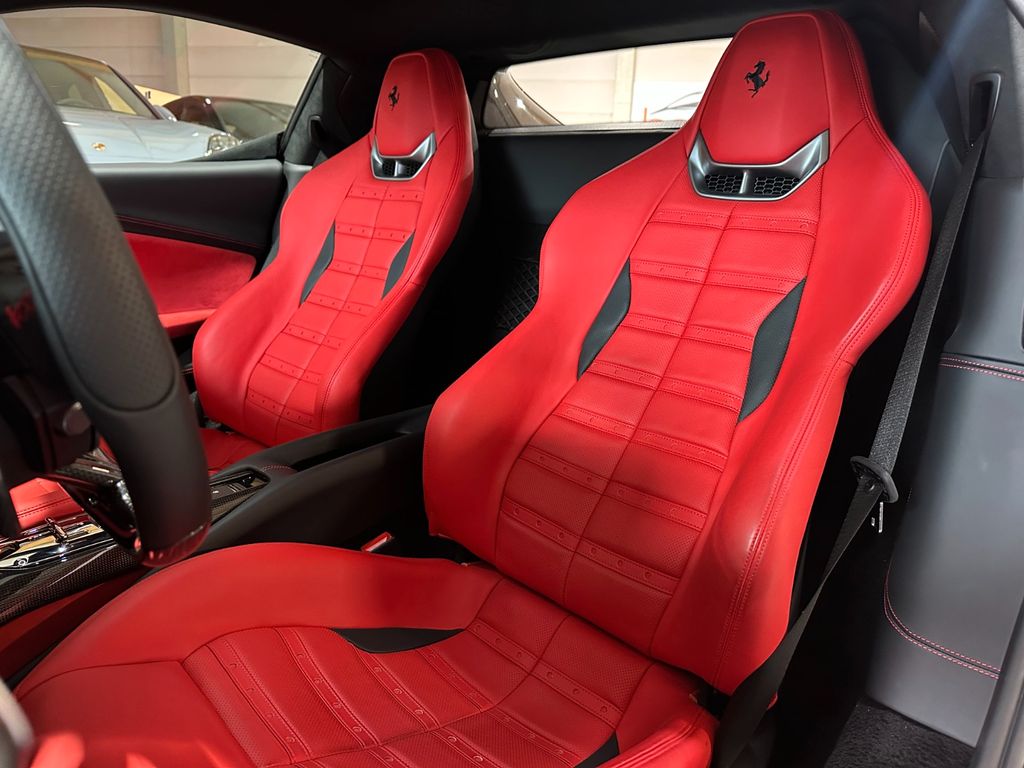 Ferrari 296 GTB 2023