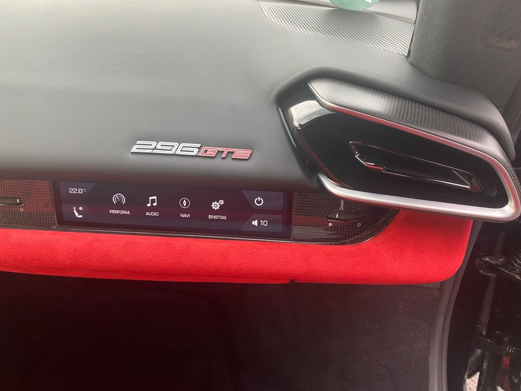 Ferrari 296 GTB 2023