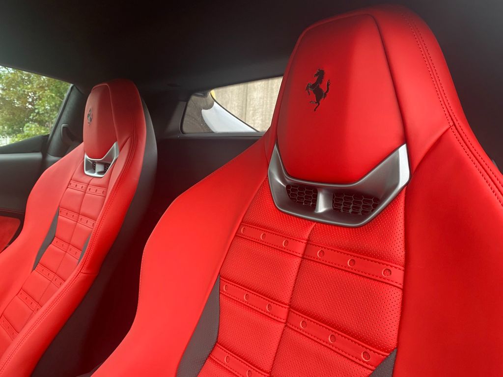 Ferrari 296 GTB 2023