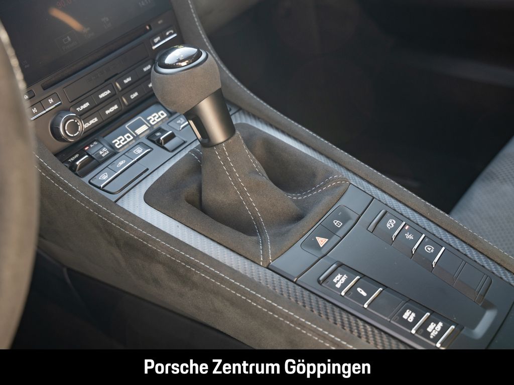 Porsche Cayman 2023
