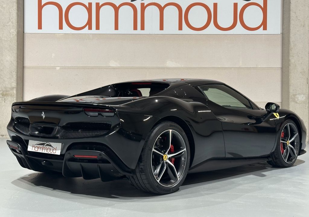 Ferrari 296 GTB 2023