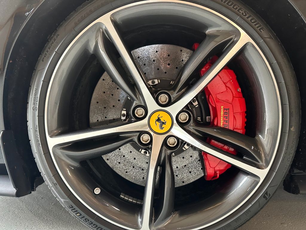 Ferrari 296 GTB 2023