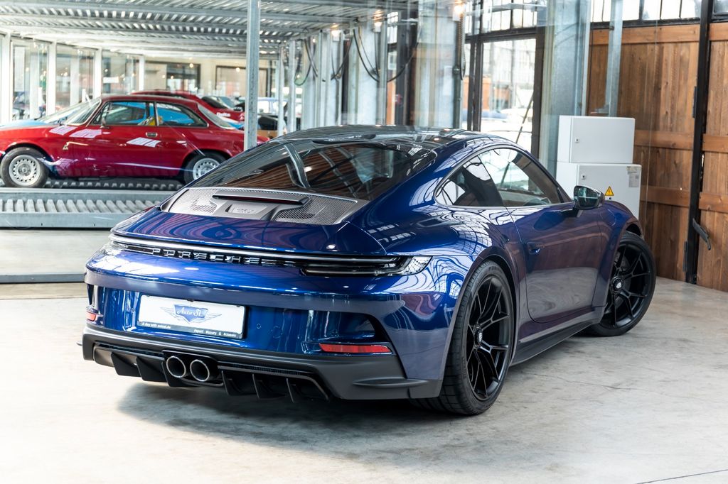 Porsche 992 2023