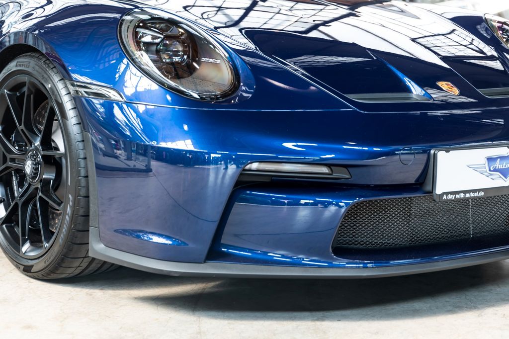 Porsche 992 2023