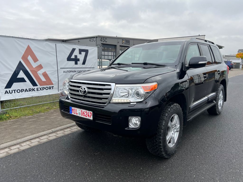 Toyota Land Cruiser 2013